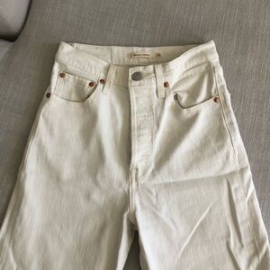 Levi’s Cream Ribcage Jeans